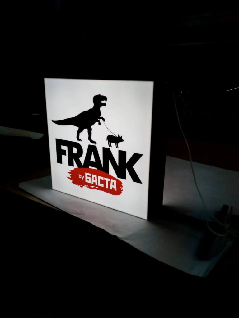 Световой короб для ресторана Frank Баста