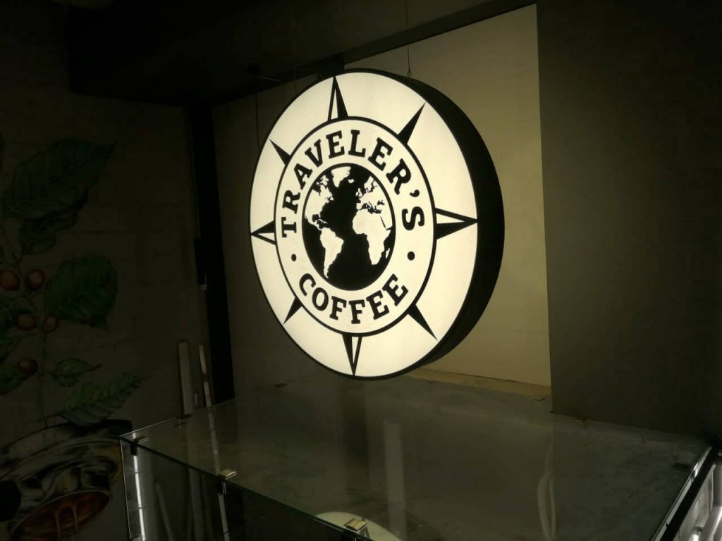 Световой фигурный короб Traveler's coffee